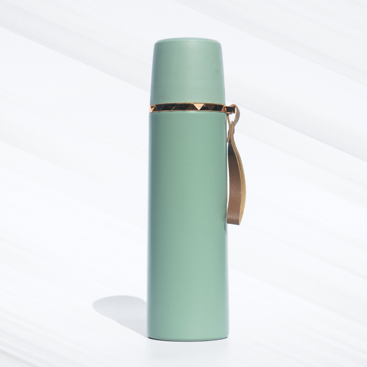 Leakproof Thermos with a Leather Strap