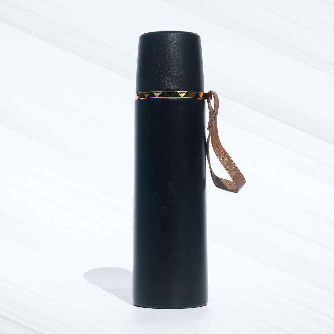 Leakproof Thermos with a Leather Strap