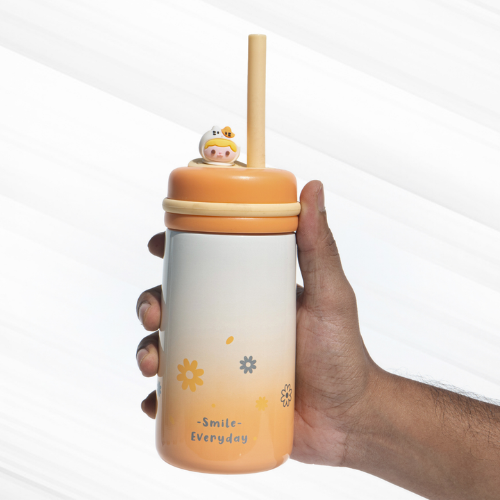 The Leakproof Straw Flask with a Touch of Spring